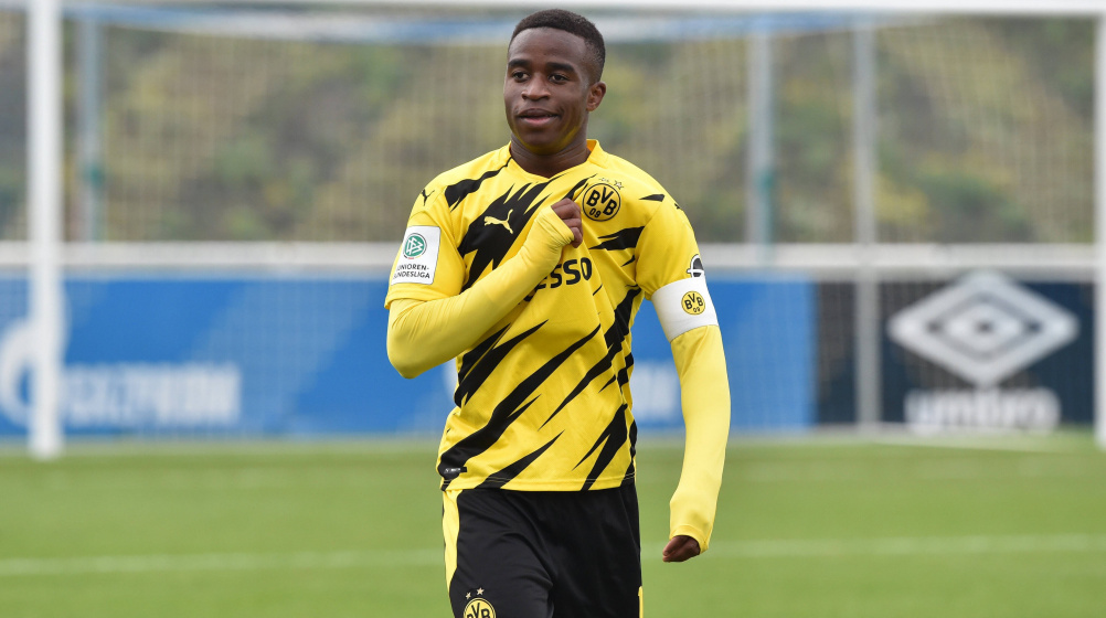 Tài năng trẻ Bundesliga – Youssoufa Moukoko